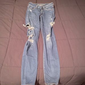 perfect condition size 6 American eagle jeans